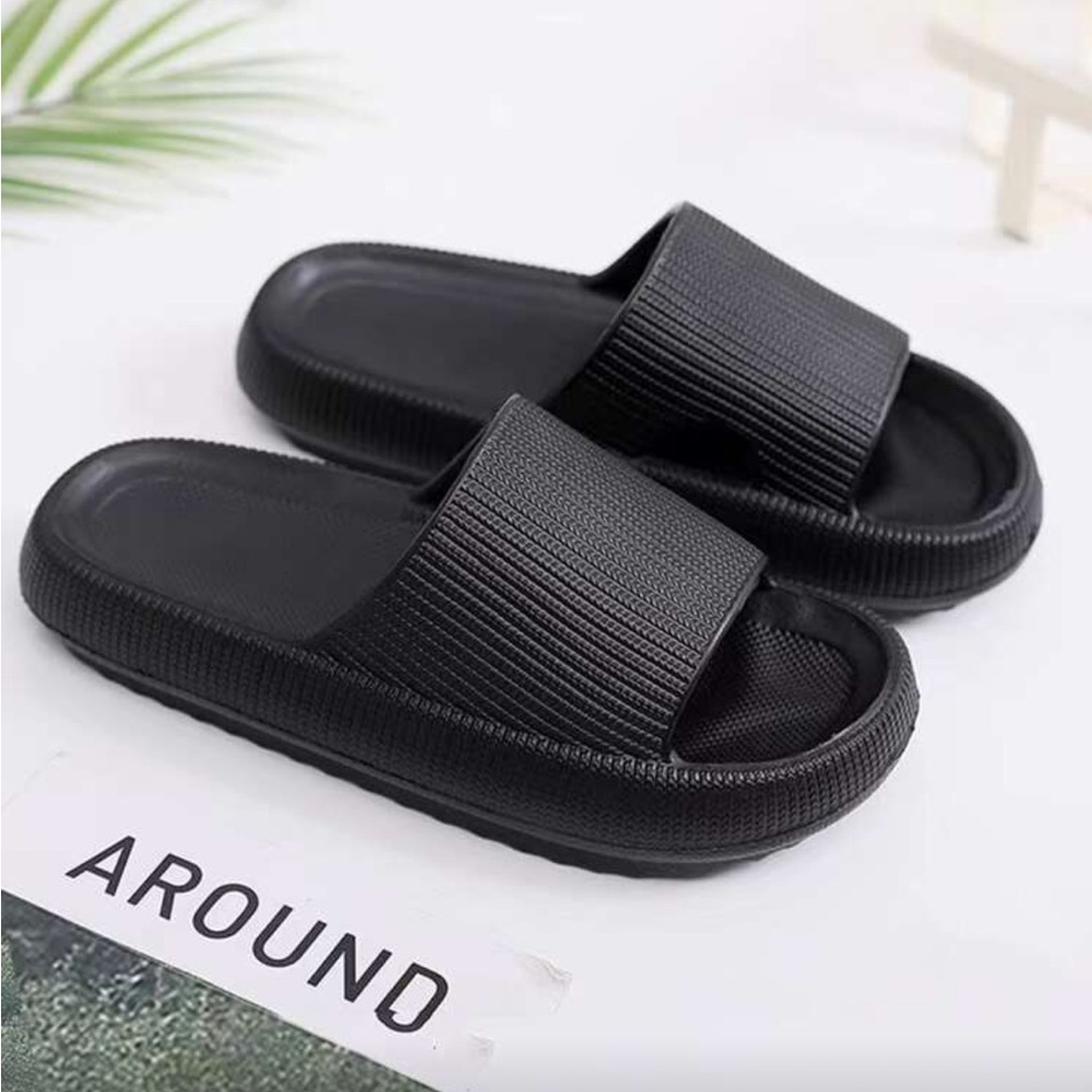Men's Classic Black Slide Sandals - Picture 3 of 5